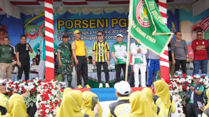 Bupati Konut Buka Resmi Pekan Olahraga dan PORSENI PGRI