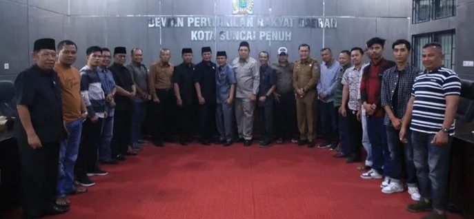 Komisi III DPRD Sungai Penuh Gelar RDP Bahas Kenaikan Tarif Travel